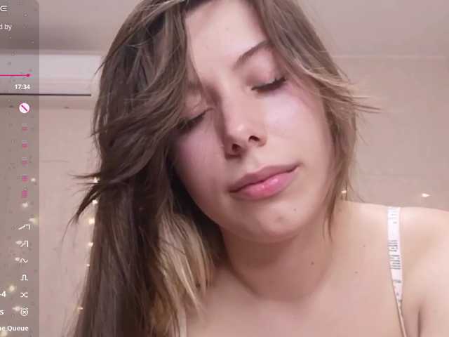 CutieLolaBunny live cam on BongaCams