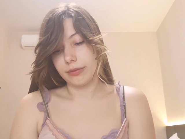 CutieLolaBunny live cam on BongaCams