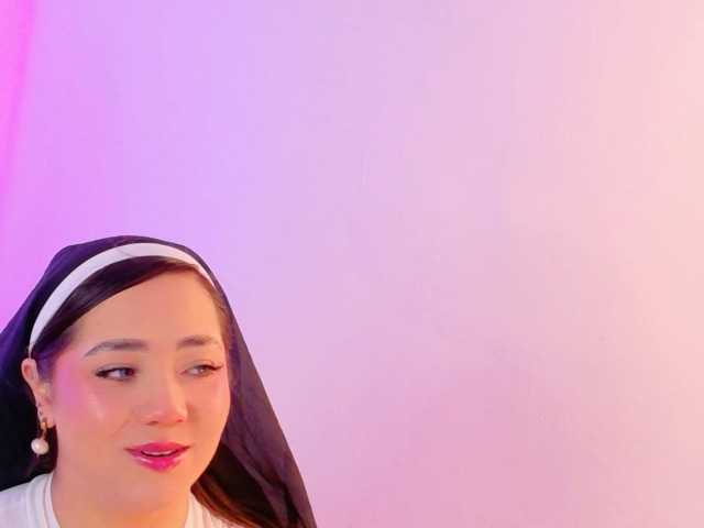 Hannahpradaa live cam on BongaCams