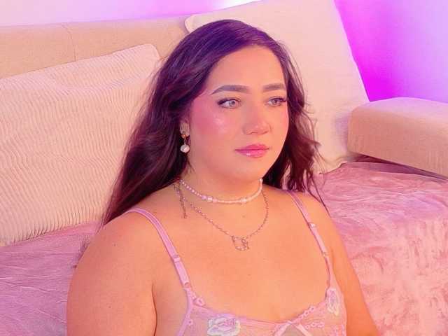 Hannahprada9
