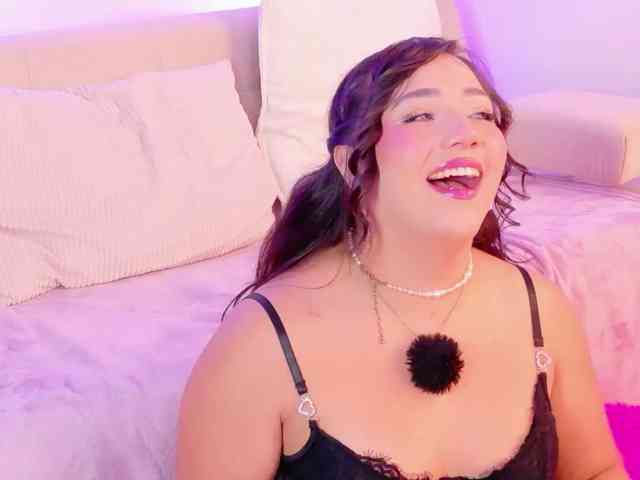 Hannahprada9