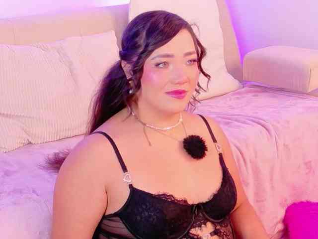 Hannahpradaa webcam