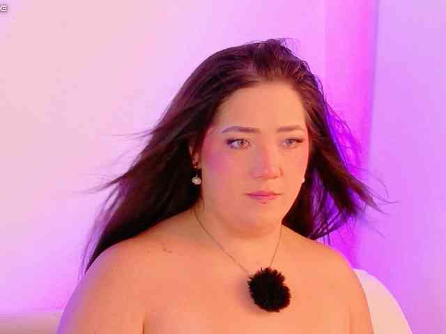Hannahpradaa webcam