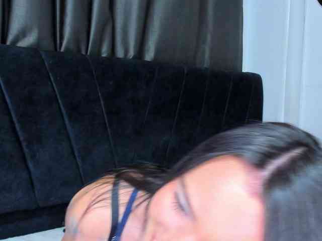 HORNYXXX26