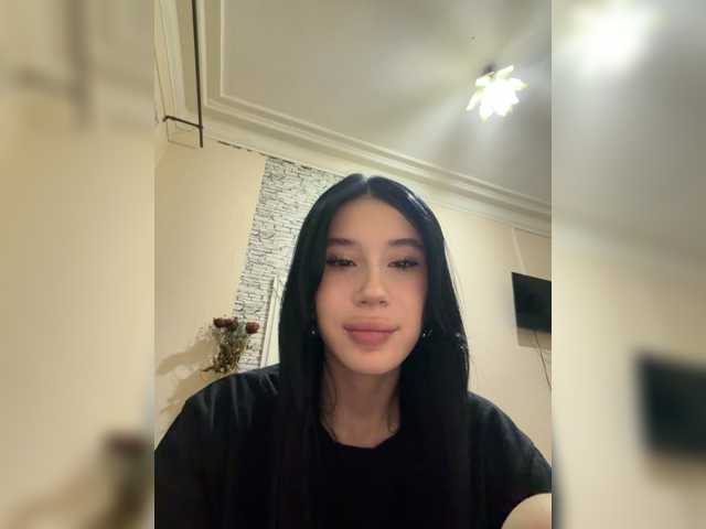 SpaceGracea live cam on BongaCams
