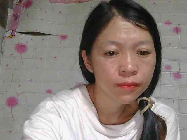 Lissa-xinh webcam