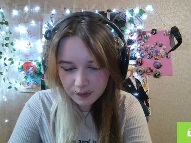 YourLittleDoll live cam on BongaCams