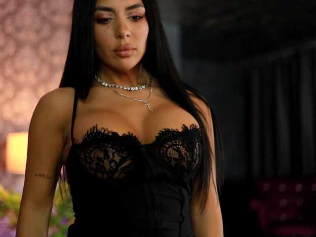 LeylaSaint