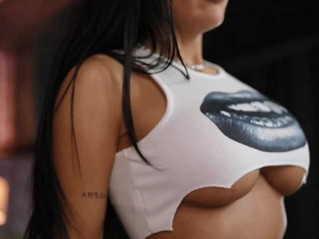 LeylaSaint