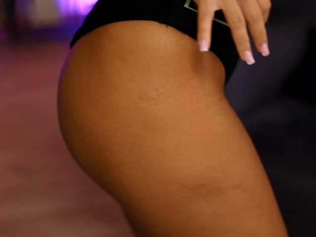 LeylaSaint