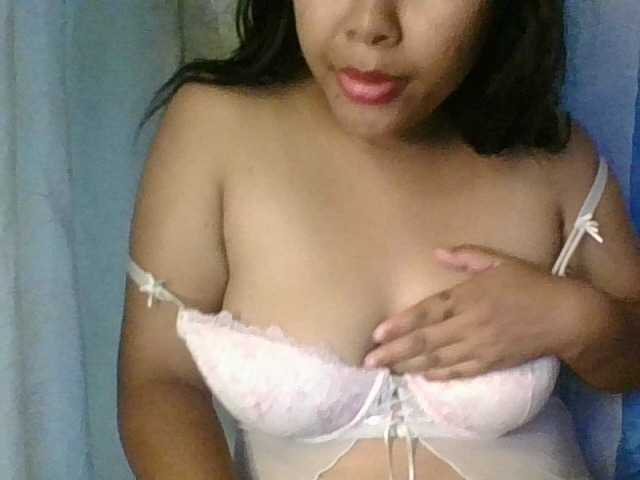 Ericah-Boobss live cam on BongaCams