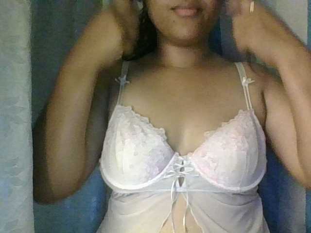 Ericah-Boobss live cam on BongaCams