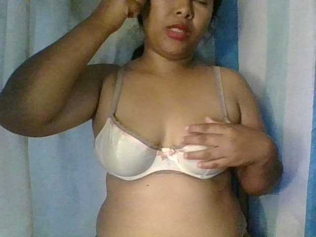 Ericah-Boobss live cam on BongaCams