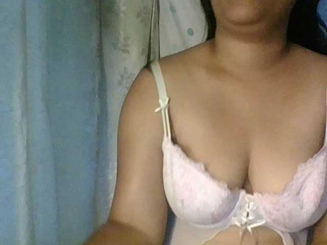 Ericah-Boobss live cam on BongaCams