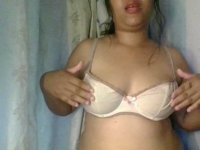 Ericah-Boobss live cam on BongaCams