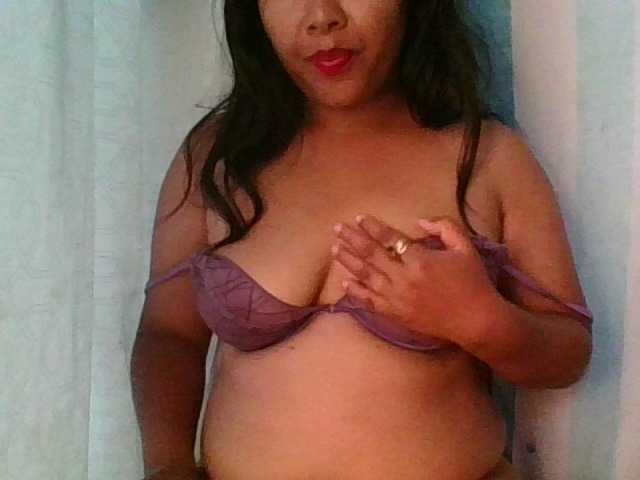 Ericah-Boobss live cam preview