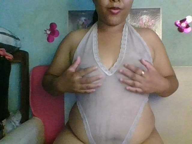 Ericah-Boobss live cam on BongaCams