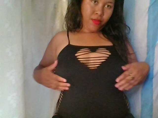Ericah-Boobss live cam on BongaCams