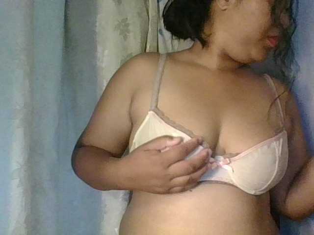 Ericah-Boobss live cam on BongaCams