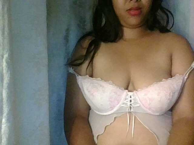 Ericah-Boobss live cam on BongaCams