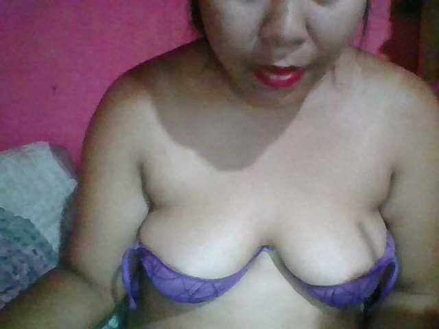 Ericah-Boobss live cam on BongaCams