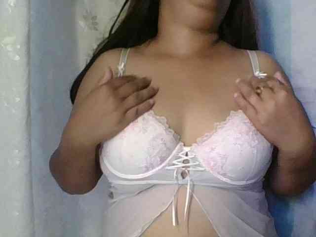 Modèle: Ericah-Boobss