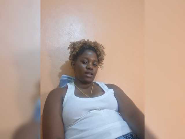 pinkusheen live cam on BongaCams