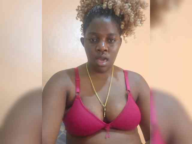 pinkusheen webcam