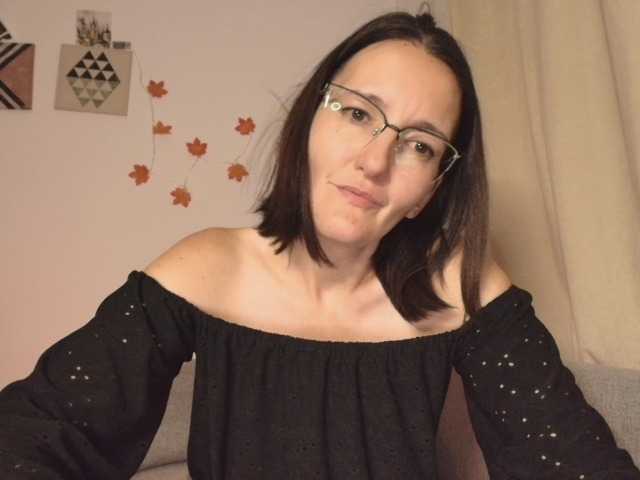 Sex chat gratuit in direct cu LadyDianna88 pe BongaCams
