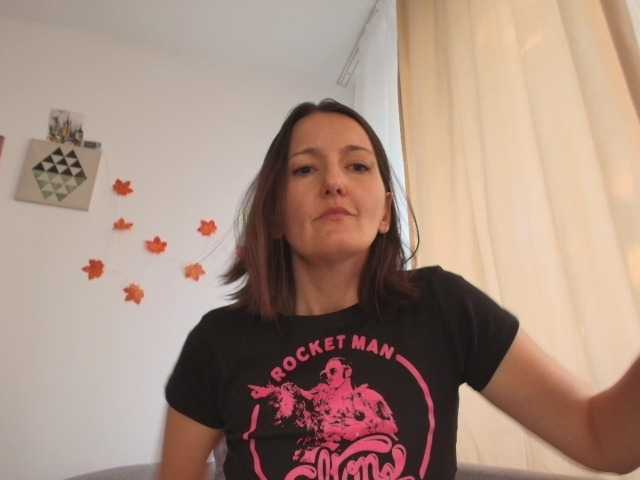 Sex chat gratuit in direct cu LadyDianna88 pe BongaCams
