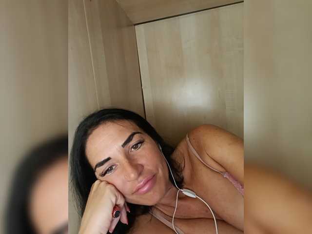 Siciliana-1 live cam on BongaCams