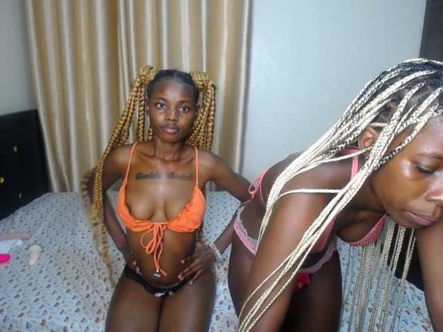go to chat with Misstemptess