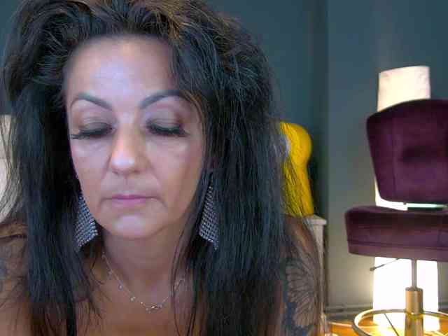 Amour-Jolie webcam