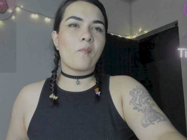 Sofialacolombiana live cam preview