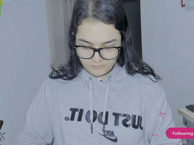 Sofialacolombiana live cam preview