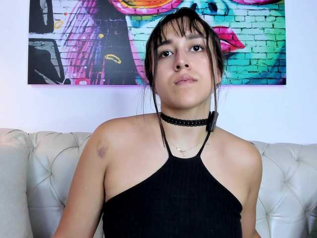 evellyn live cam on BongaCams