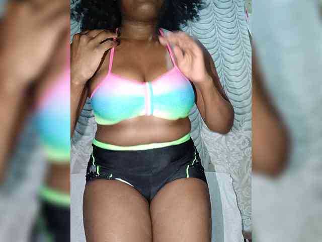 SexyVal8 webcam