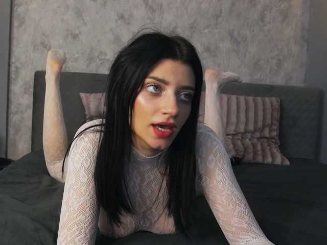 EllyWestt, en vivo ahora en BongaCams