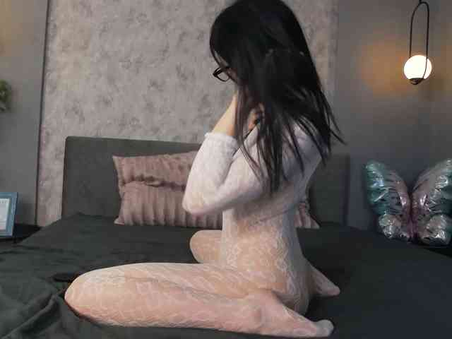 EllyWestt