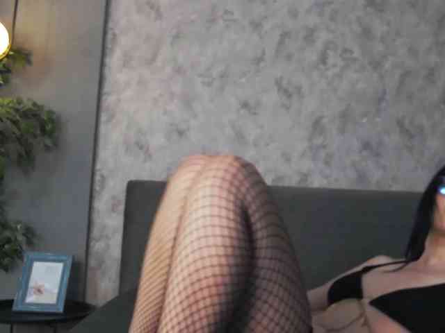 EllyWestt