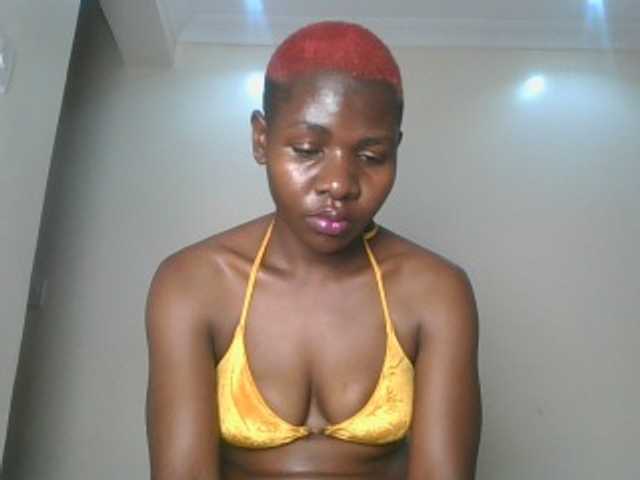 Ladysamantha live cam on BongaCams