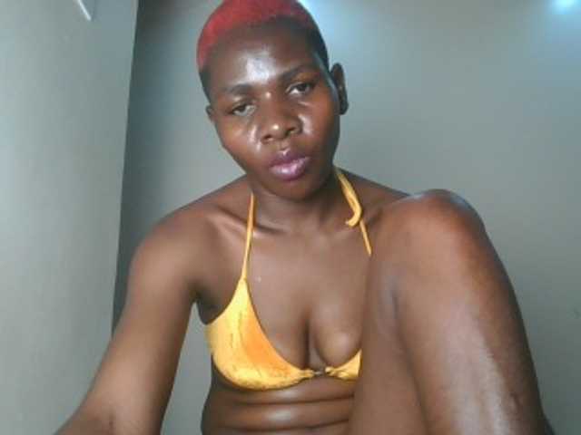 Ladysamantha live cam on BongaCams