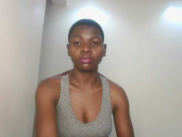 Ladysamantha live cam on BongaCams