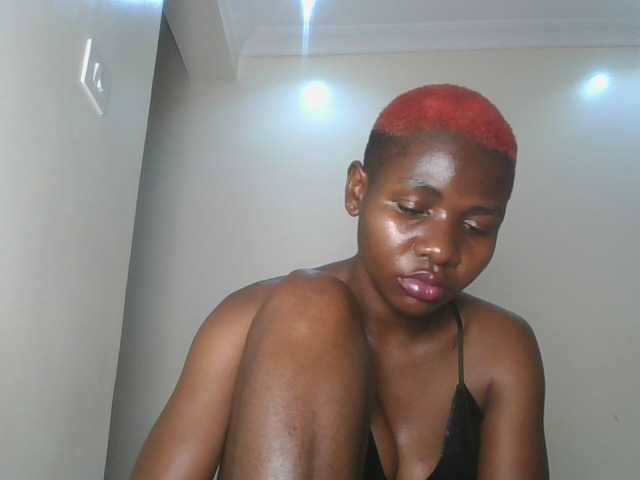 Ladysamantha live cam on BongaCams