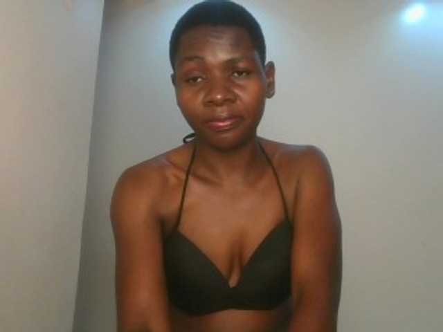Ladysamantha live cam on BongaCams