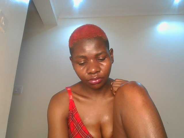 Ladysamantha live cam on BongaCams
