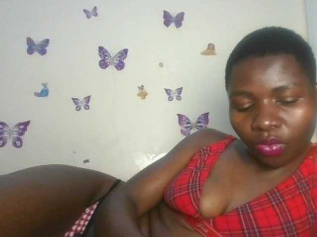 Ladysamantha live cam on BongaCams