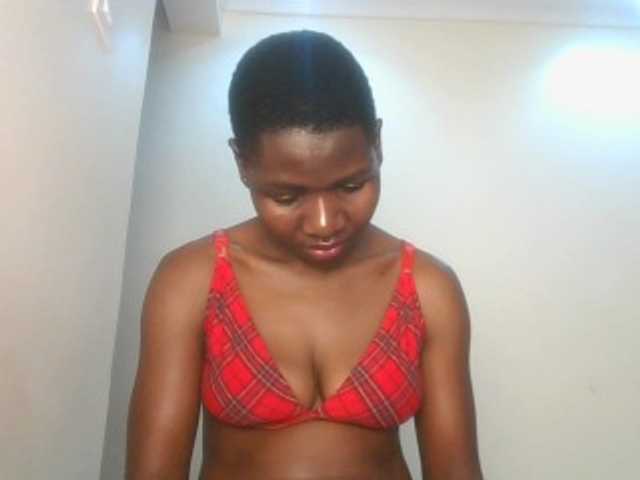 Ladysamantha live cam on BongaCams