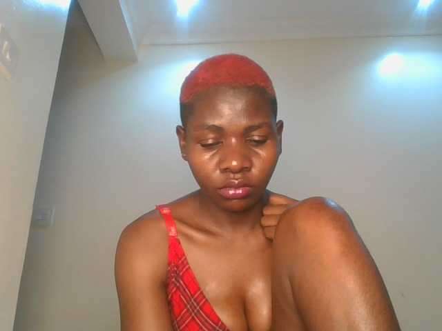 Ladysamantha live cam on BongaCams