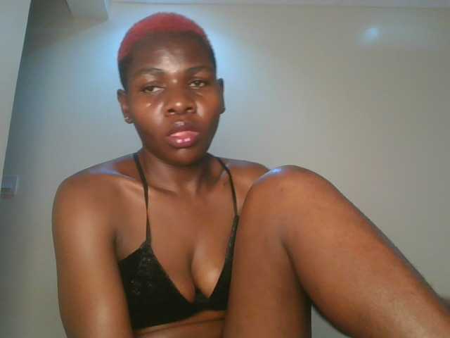 Ladysamantha live cam on BongaCams